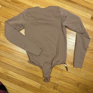 *SALE* SKIMS Taupe Long Sleeve Bodysuit